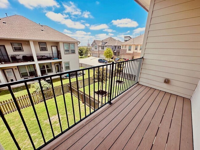 Building Photo - 18102 Pomelo Ln