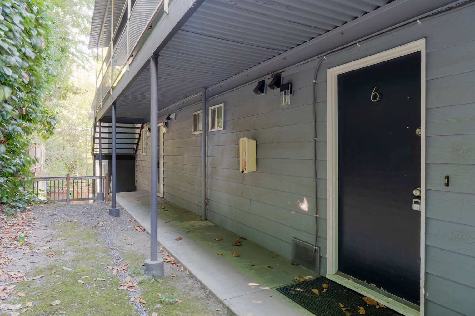 Building Photo - 3811 13th Ave W