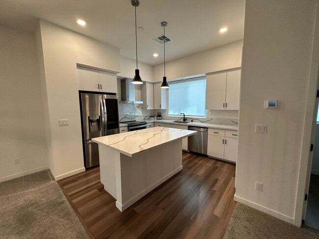 Building Photo - Newer Construction - Multi-Level Home with...