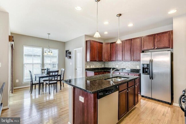 Building Photo - 23417 Gardenwalk Dr