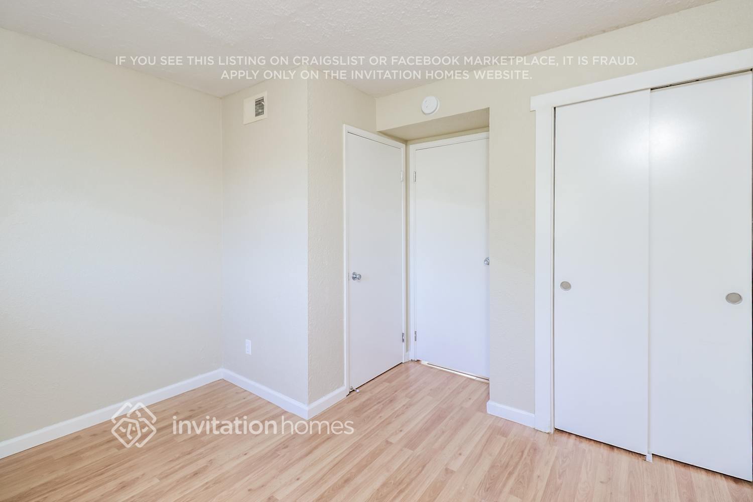 Building Photo - 3211 Laurelhurst Dr