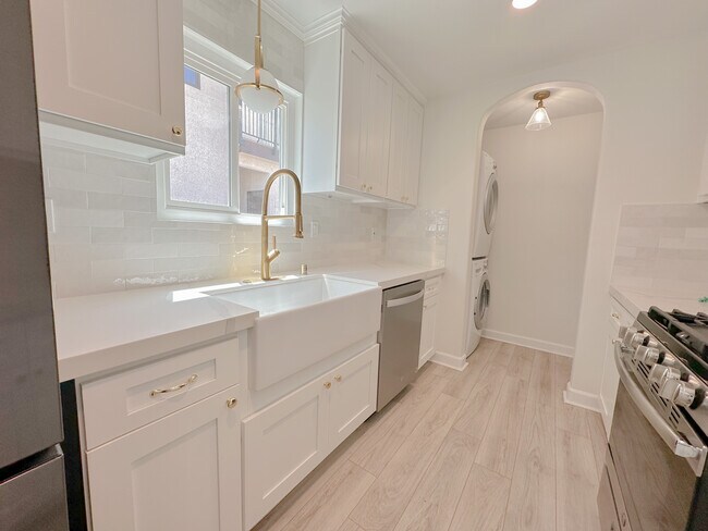 Floorplan - 4251 Duquesne Ave