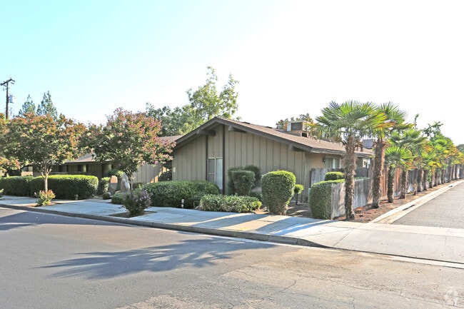 Building Photo - Thorne Court