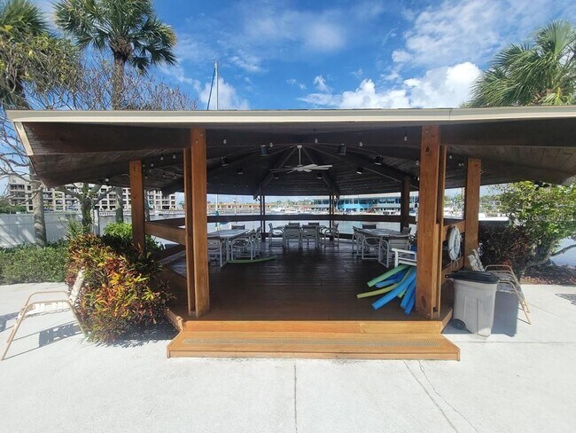 Building Photo - 311 Newport Dr