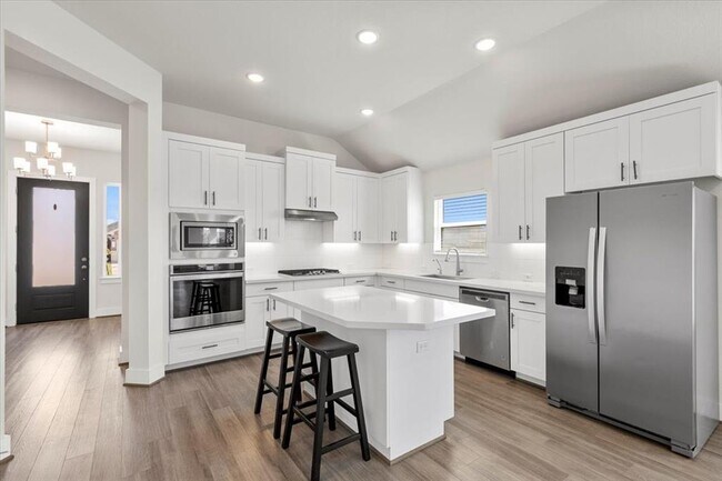 Building Photo - 122 Patrick Herndon Dr