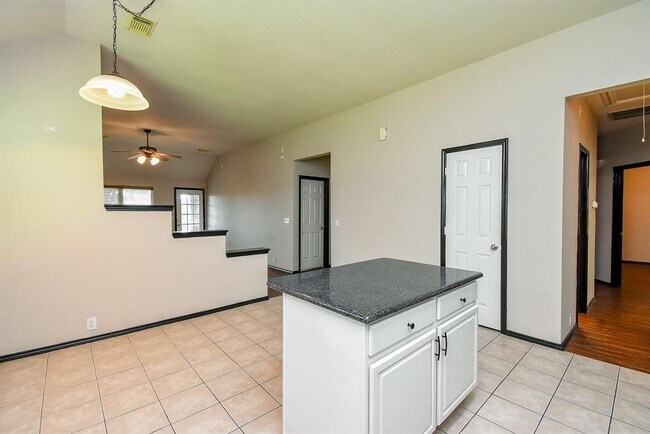 Building Photo - 11743 Berkway Trail