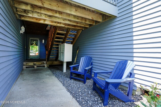 Building Photo - 105 Mt Ln