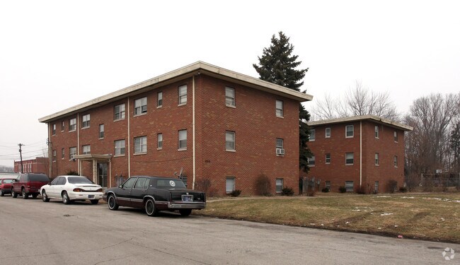 External Photo - 2904 S Pennsylvania St