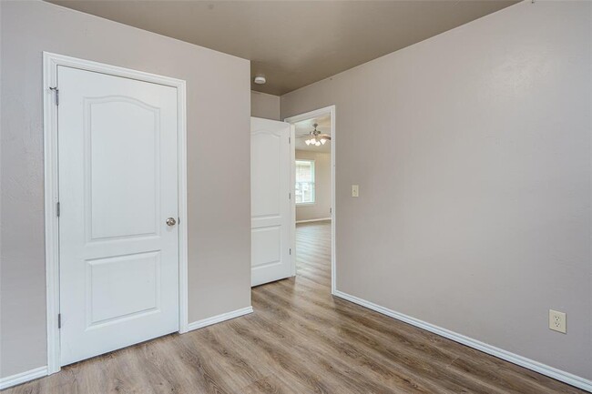 Building Photo - 8113 Frye Ln