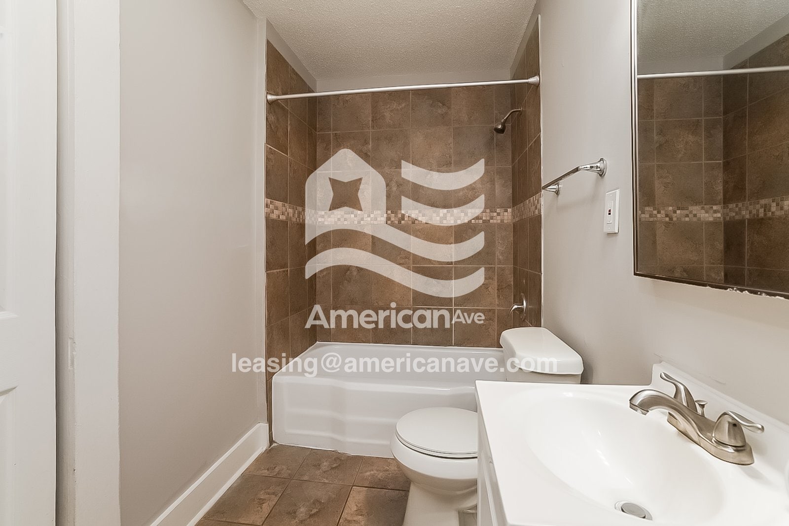 Building Photo - 3237 Beech Ave SW