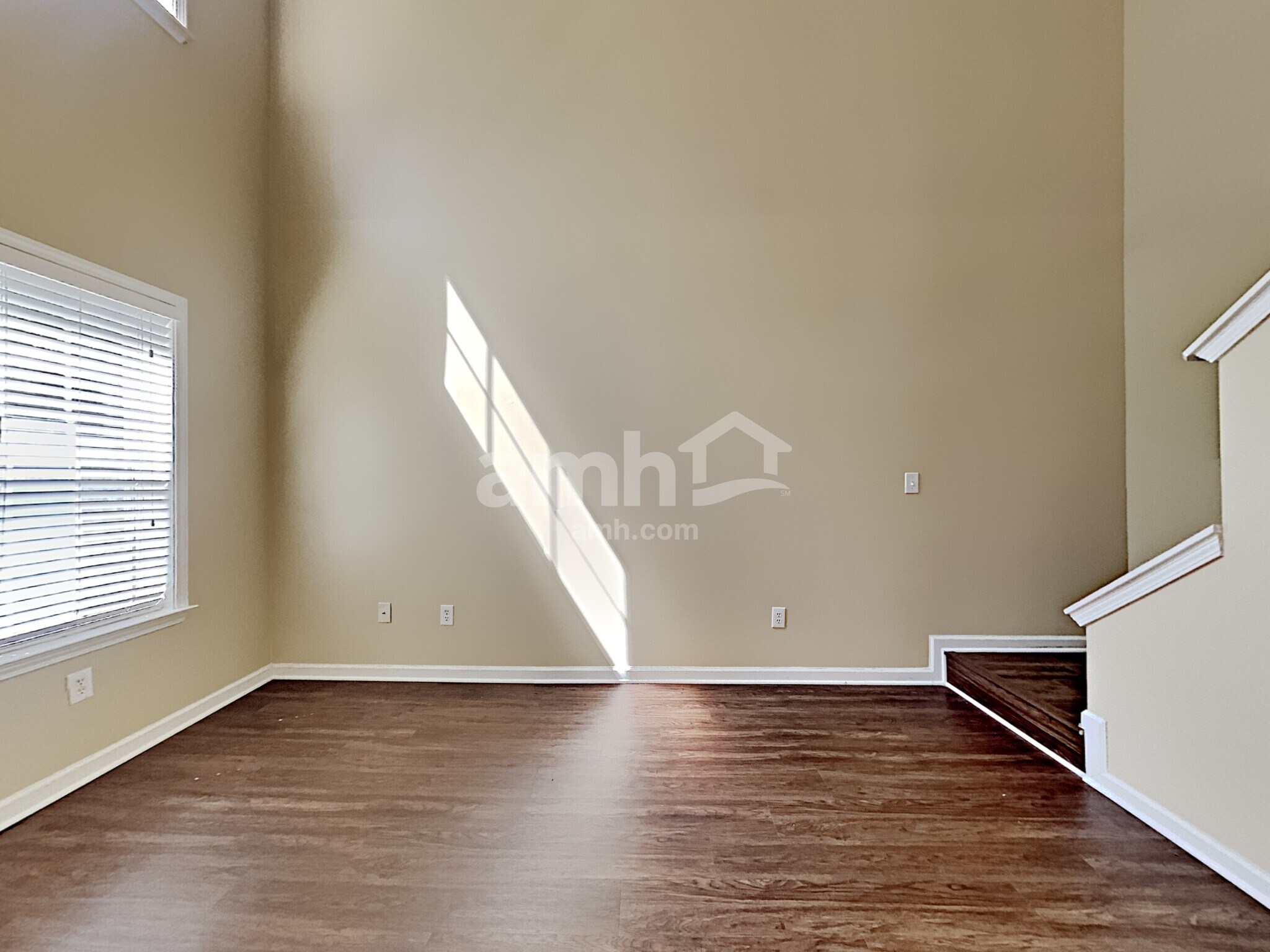 Building Photo - 1388 Glenover Way