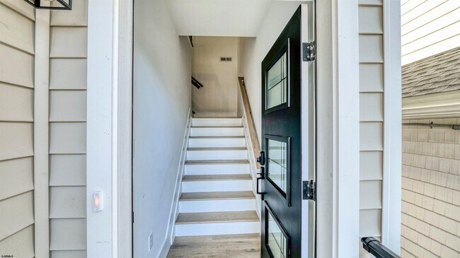 Building Photo - 107 N New Haven Ave