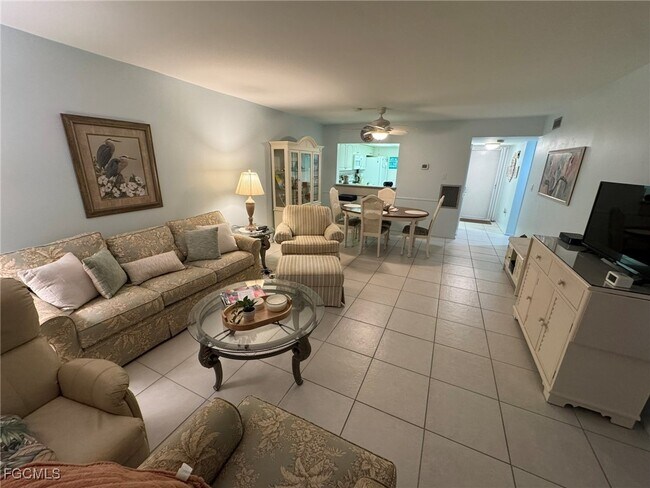 Building Photo - 5455 Peppertree Dr