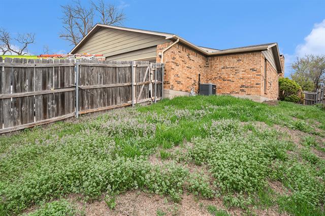 Building Photo - 2201 Jackson Cir