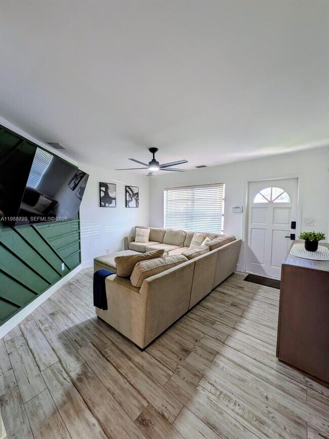 Building Photo - 301 NW 51st St