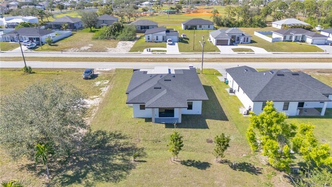 Building Photo - 3924 NW 38th St