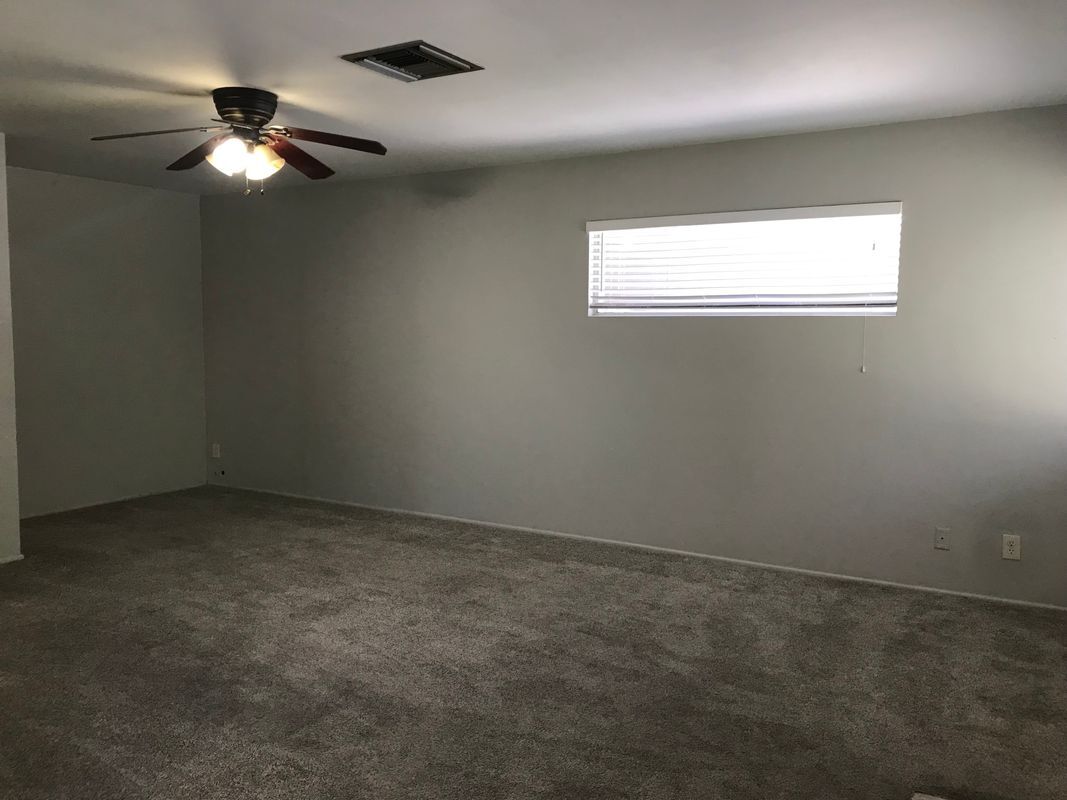 Building Photo - 44136 Fairhaven Dr