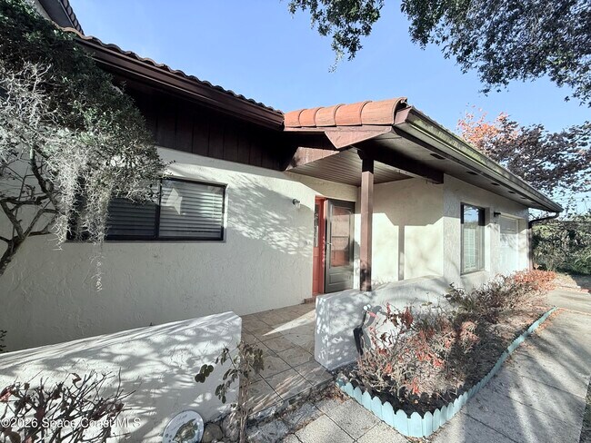 Building Photo - 255 S Tropical Trail