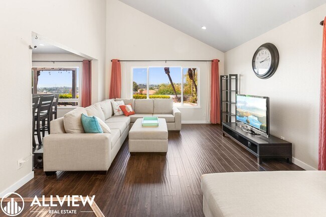 Building Photo - Beautifully Upgraded Home in Prime Mission Viejo Location
