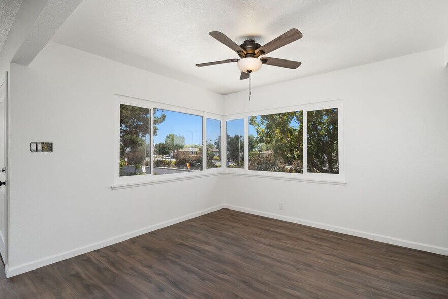 Building Photo - 5417 W Slauson Ave