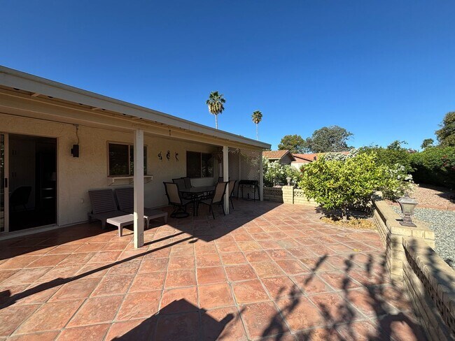 Building Photo - Discover comfortable seasonal living in Mesa, AZ with this well-appointed furnished & updated 2-b...