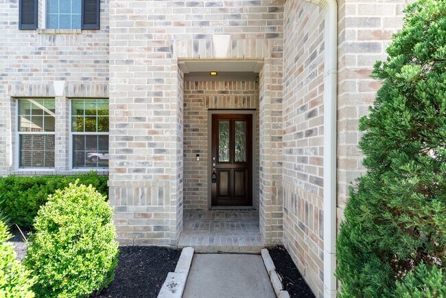 Building Photo - 26302 Fox Ridge Ln