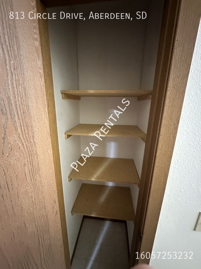 Building Photo - 307 11th Ave NW