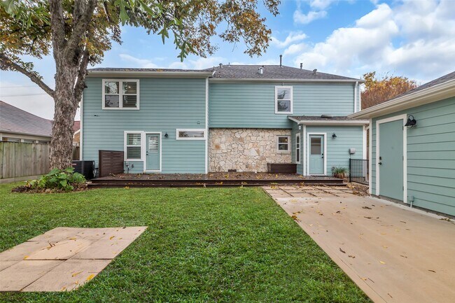 Building Photo - 2611 Ruth St