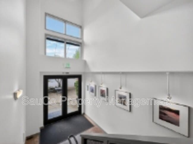 Building Photo - 1425 NE 61st Ave