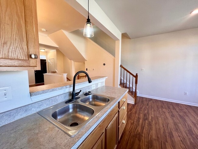 Building Photo - 357 Rolkin Rd