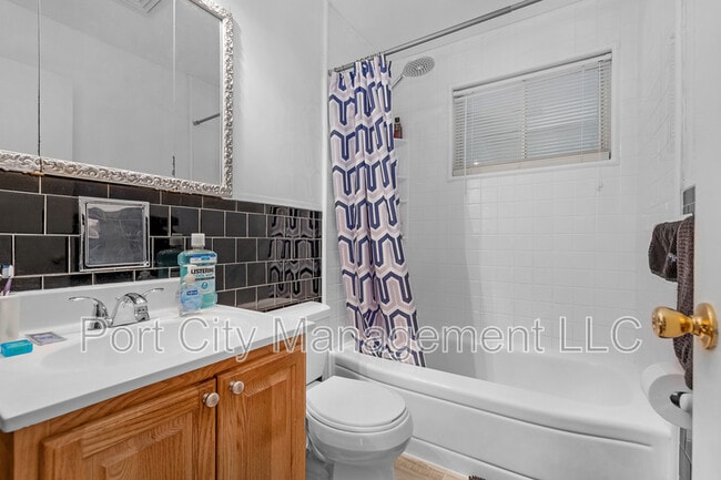 Building Photo - 8402 Church Ln