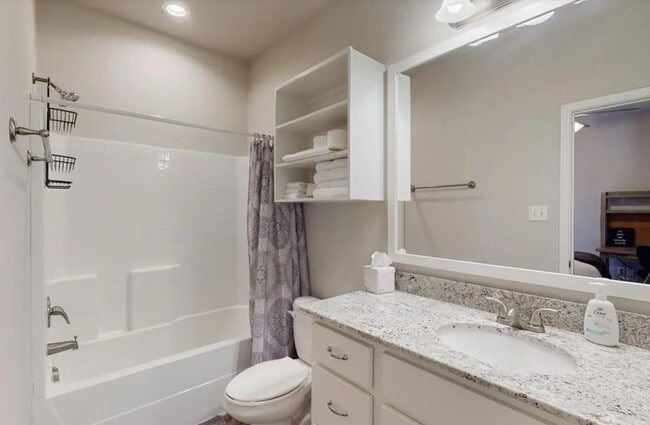 Building Photo - 2836 Papa Bear Dr