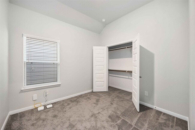 Building Photo - 11824 E Gate Dr