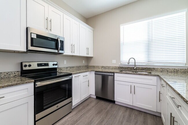 Building Photo - 105 Big Black Dr