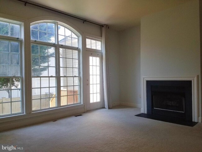 Building Photo - 410 Robena Way