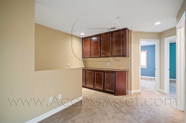 Building Photo - Spacious Temecula Condo in Harveston | 3 Beds, 3 Baths, Attached Garage