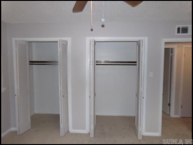 Building Photo - 8 Brookway Ln