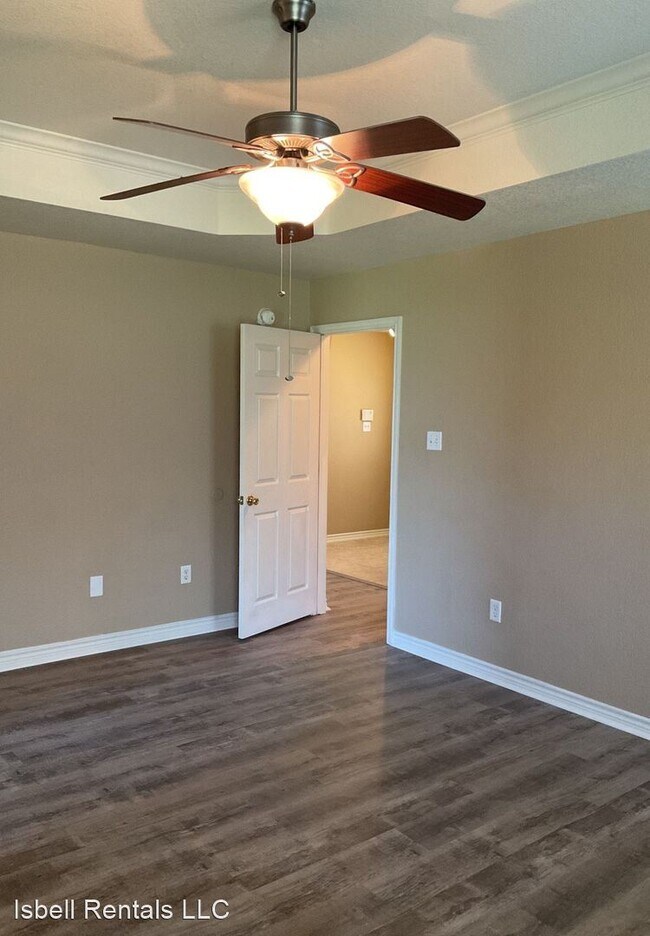 Building Photo - 4 br, 2 bath House - 4105 Maid Marian Circle