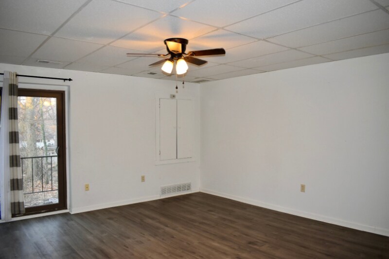 Building Photo - 38365 North Ln