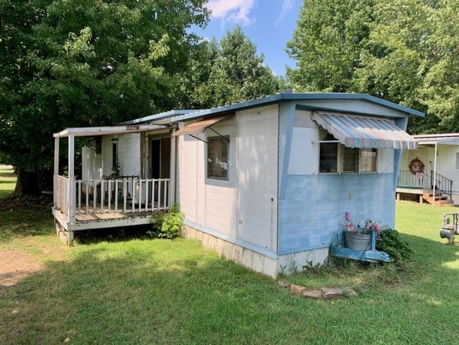 Primary Photo - 1309 E New Hope