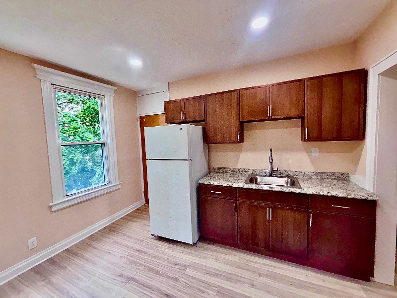 Building Photo - 62 Cambridge St