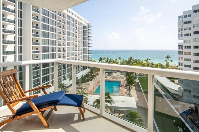 Building Photo - 10275 Collins Ave