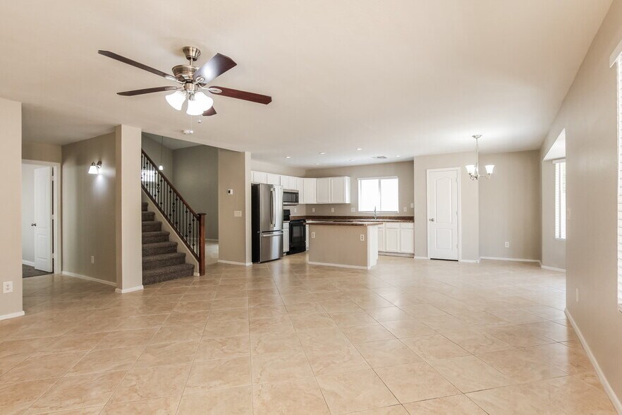 Building Photo - 21868 W Mohave St