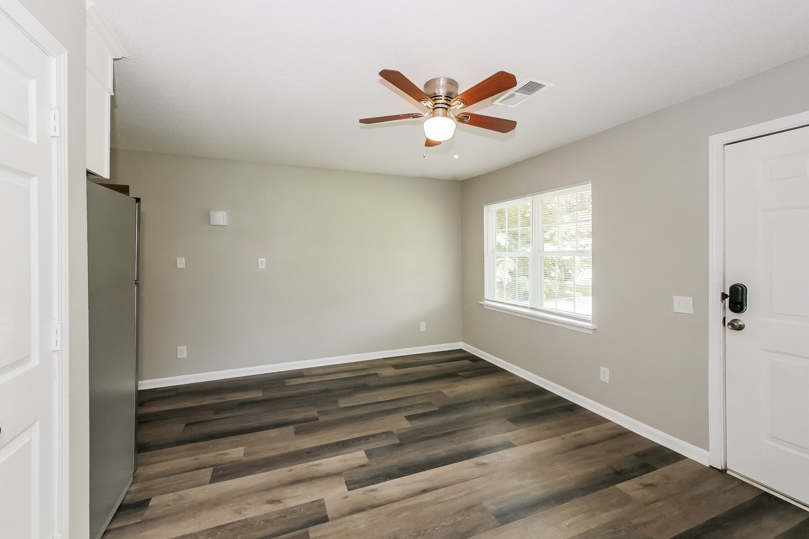 Building Photo - 213 Reid St