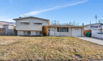 Building Photo - 922 N 60 E