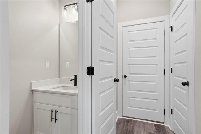 Building Photo - 5728 Urban Vlg Wy