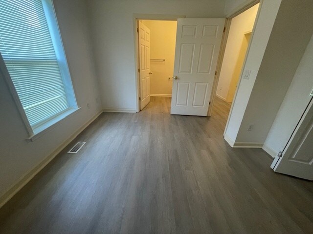 Building Photo - 52 Smith Rd