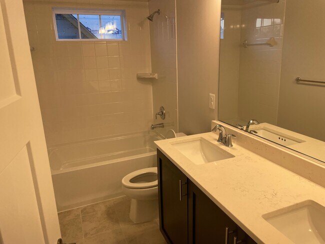 Upstairs hallway bathroom - 1310 Cougar Ln