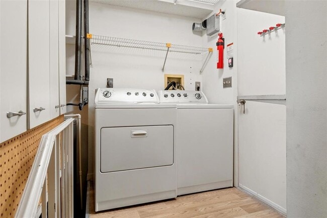 Building Photo - 846 Glades Ct