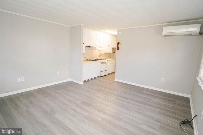 Building Photo - 200 Ironshire St